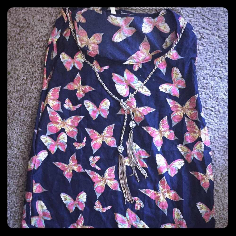 NWOT! !WOMENS CAMI/TANK SZ LARGE WITH BUTTERFLIES!